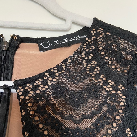 For Love & Lemon’s lace dress size XS - Picture 2 of 5